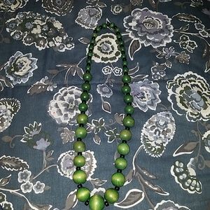 Bead necklace